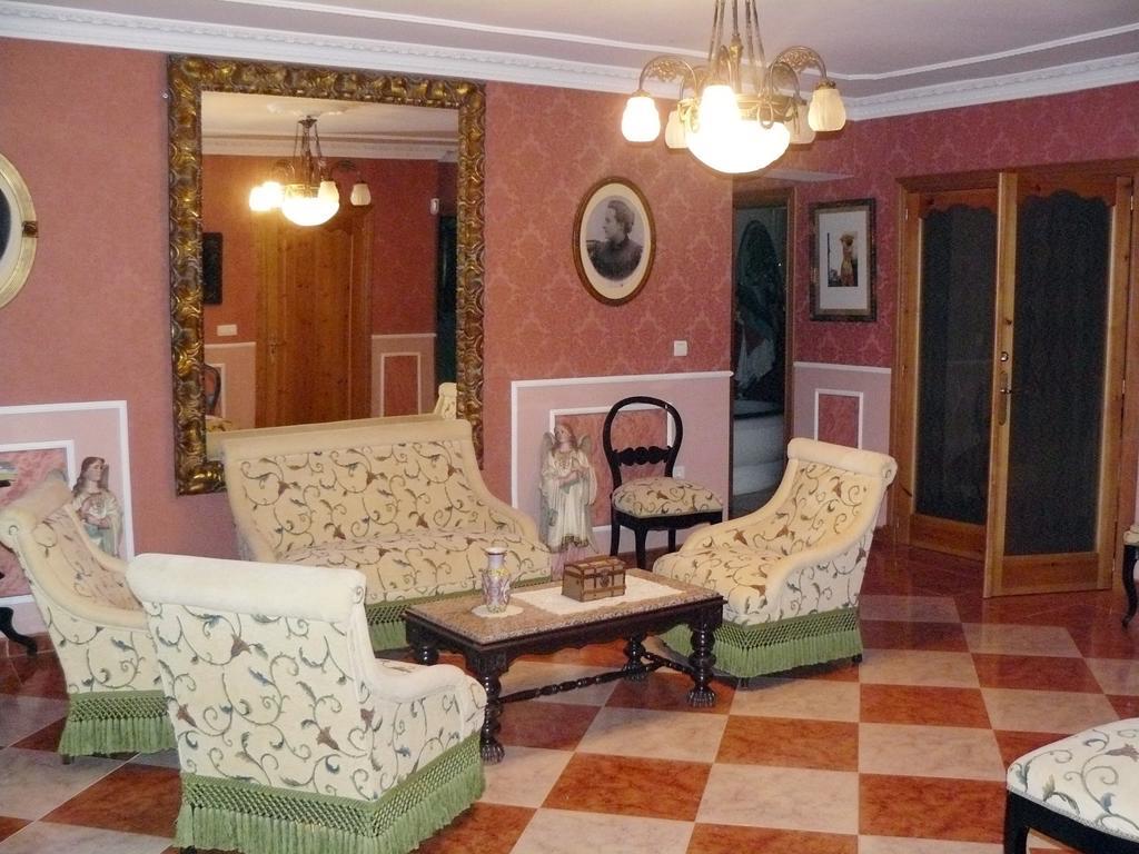 Гостьовий будинок Vivienda Principal Torre De Campos Ainzon Екстер'єр фото